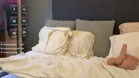 Mark online show from 12, 4, 2026