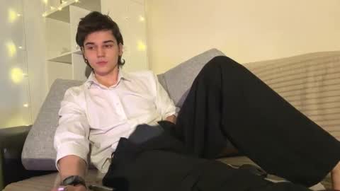 Mark online show from 5, 12, 2025