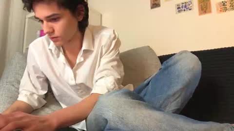 Mark online show from 15, 12, 2025