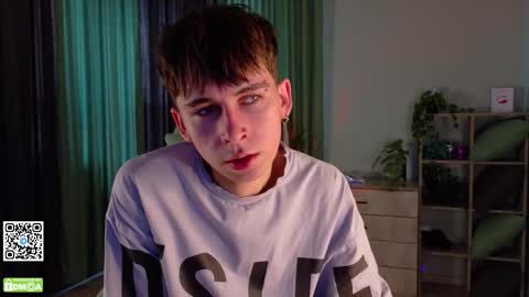 Snapshot of mark_safr chatting on 15, 11, 2025 Mark online show from 15, 11, 2025