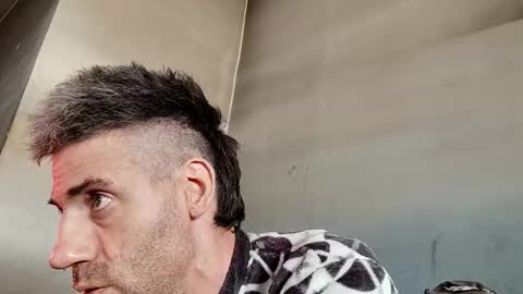 Snapshot of markinhobro chatting on 13, 4, 2026 markinhobro online show from 13, 4, 2026