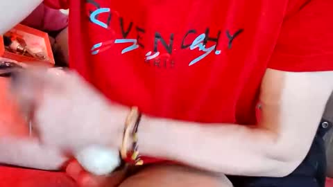 Snapshot of markinhobro chatting on 16, 4, 2026 markinhobro online show from 16, 4, 2026