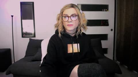 Snapshot of marla85 chatting on 5, 7, 2026 marla85 online show from 5, 7, 2026