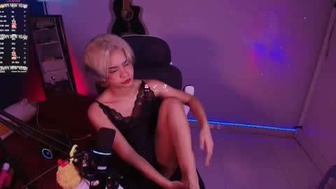 Snapshot of marlena3312 chatting on 28, 10, 2025 Marlena online show from 28, 10, 2025