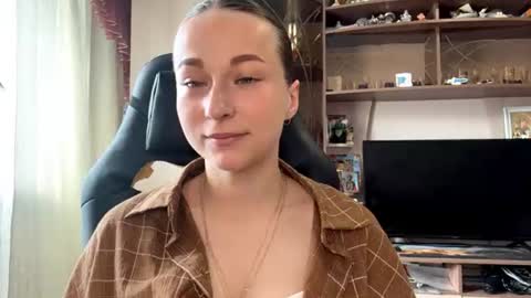 Snapshot of marlenahuit chatting on 15, 6, 2026 Lena online show from 15, 6, 2026