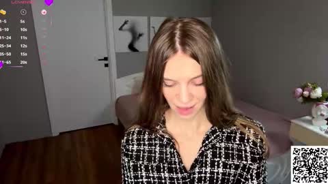 Snapshot of marlenamarschel chatting on 15, 11, 2025 Maja online show from 15, 11, 2025