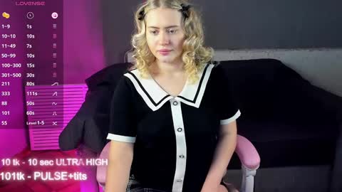 Snapshot of marmel199 chatting on 10, 12, 2024 Liza online show from 10, 12, 2024