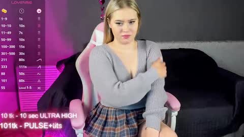 Snapshot of marmel199 chatting on 17, 12, 2024 Liza online show from 17, 12, 2024