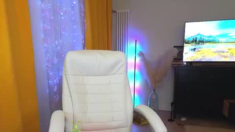 Snapshot of marmeladka777 chatting on 25, 2, 2025 Alena online show from 25, 2, 2025