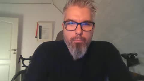 Snapshot of marriedcock1980 chatting on 11, 12, 2024 marriedcock1980 online show from 11, 12, 2024