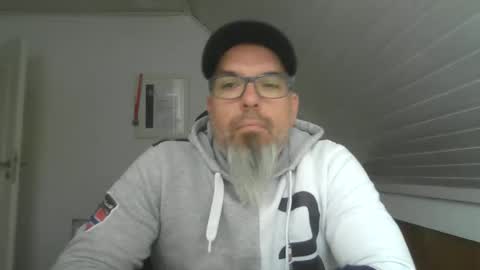 Snapshot of marriedcock1980 chatting on 6, 5, 2026 marriedcock1980 online show from 6, 5, 2026