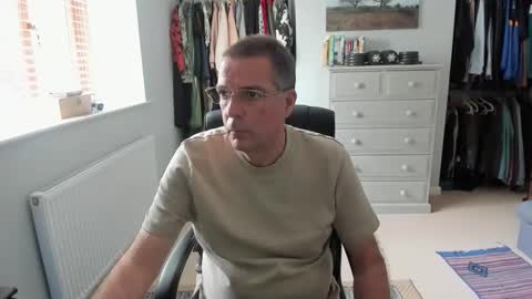 Snapshot of marriedjohn1 chatting on 5, 5, 2026 John Duffy online show from 5, 5, 2026