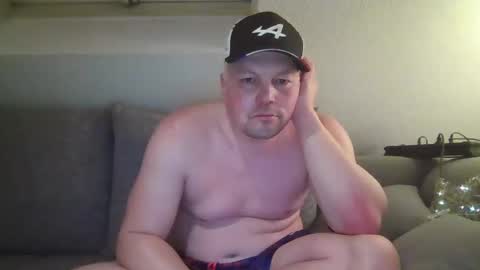 Snapshot of mars0481 chatting on 23, 12, 2024 mars0481 online show from 23, 12, 2024