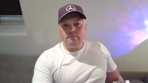 Snapshot of mars0481 chatting on 10, 9, 2025 mars0481 online show from 10, 9, 2025