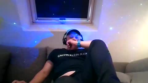 Snapshot of mars0481 chatting on 12, 10, 2025 mars0481 online show from 12, 10, 2025