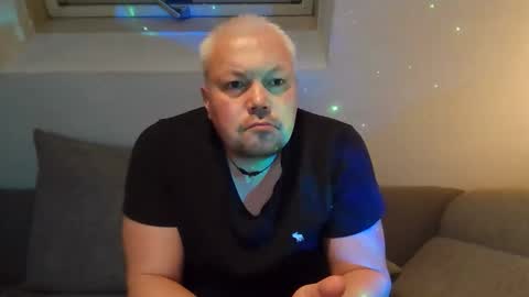 Snapshot of mars0481 chatting on 1, 12, 2025 mars0481 online show from 1, 12, 2025