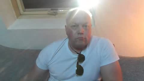 Snapshot of mars0481 chatting on 25, 4, 2026 mars0481 online show from 25, 4, 2026