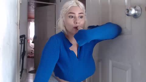 Snapshot of marshmellouw chatting on 30, 1, 2025 Marshmellouw online show from 30, 1, 2025