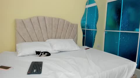 Mar Smith online show from 5, 12, 2025