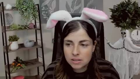 martaedams online show from 6, 11, 2025