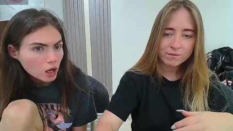 Snapshot of marthabarens chatting on 25, 3, 2026 marthabarens online show from 25, 3, 2026