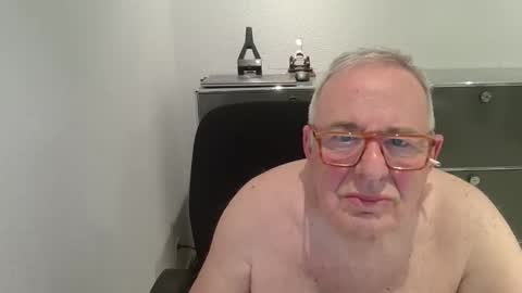 martin_1947 online show from 20, 10, 2025
