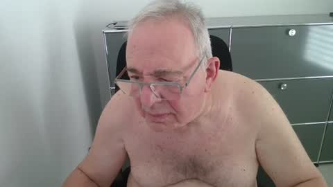 Snapshot of martin_1947 chatting on 28, 6, 2026 martin_1947 online show from 28, 6, 2026