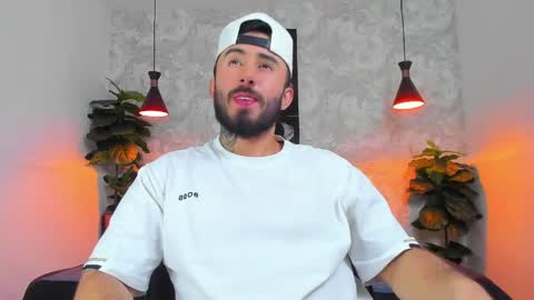 Snapshot of martin_foster_ chatting on 10, 4, 2026 Martin Foster online show from 10, 4, 2026