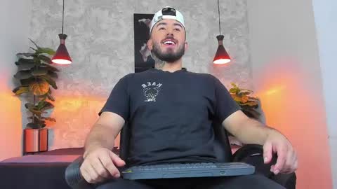 Snapshot of martin_foster_ chatting on 23, 4, 2026 Martin Foster online show from 23, 4, 2026