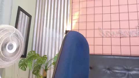 Snapshot of martin_killer chatting on 21, 11, 2025 Martin online show from 21, 11, 2025