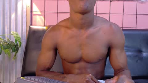 Snapshot of martin_killer chatting on 5, 12, 2025 Martin online show from 5, 12, 2025