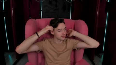 Snapshot of martin_perry chatting on 7, 4, 2026 Martin online show from 7, 4, 2026