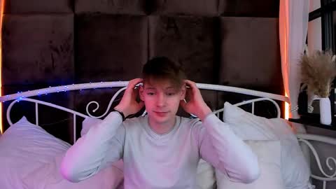 Snapshot of martin_perry chatting on 10, 4, 2026 Martin online show from 10, 4, 2026