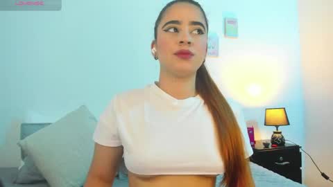 Snapshot of martina_connor1 chatting on 21, 3, 2026 C A R O L I N A online show from 21, 3, 2026