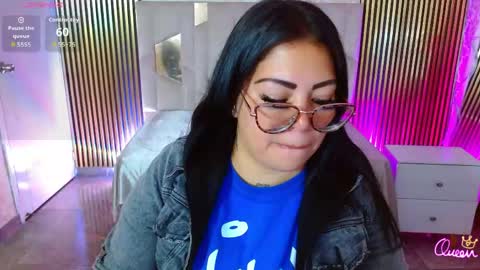Snapshot of martina_tay chatting on 29, 5, 2026 Hey im martina online show from 29, 5, 2026