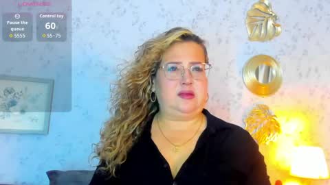 Snapshot of martinacurvy_ chatting on 15, 4, 2026 Martina Caicedo online show from 15, 4, 2026