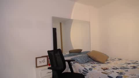 Snapshot of martinaguzmann chatting on 16, 11, 2025 Martina online show from 16, 11, 2025