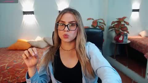 Snapshot of martinaivanova chatting on 27, 3, 2026 M A R T I N A online show from 27, 3, 2026