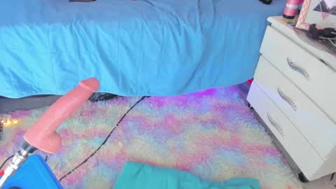 ...  ... online show from 18, 12, 2024