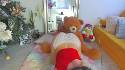 ...  ... online show from 26, 12, 2024