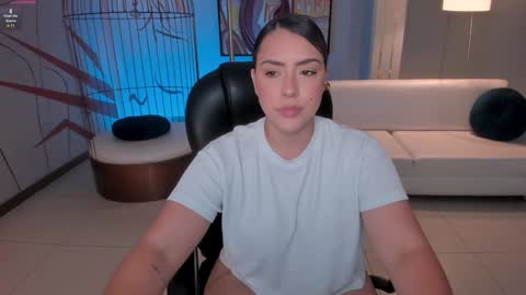 Martinna Bonnet online show from 11, 1, 2025