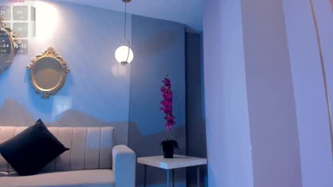 Martinna Bonnet online show from 23, 1, 2025