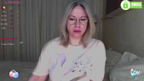 Snapshot of mary__linn chatting on 19, 10, 2025 Mary linn online show from 19, 10, 2025