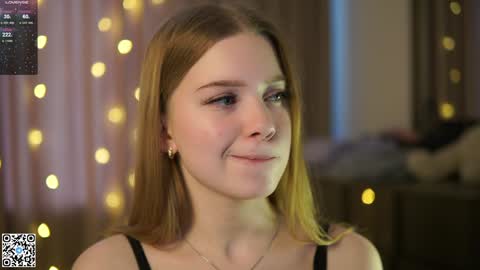 Snapshot of mary_hope_u chatting on 17, 12, 2024 Mary online show from 17, 12, 2024