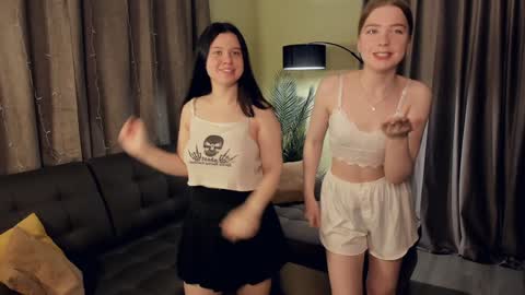 Snapshot of mary_hope_u chatting on 1, 2, 2025 Mary online show from 1, 2, 2025