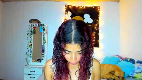 Snapshot of mary_jane1_ chatting on 4, 4, 2026 mary online show from 4, 4, 2026