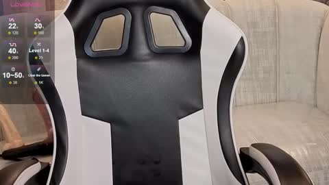 Snapshot of mary_luxx_tp chatting on 12, 10, 2025 mary_luxx_tp online show from 12, 10, 2025