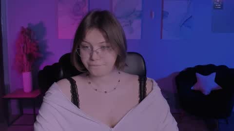 Snapshot of mary_moon__ chatting on 20, 4, 2026 mary_moon__ online show from 20, 4, 2026