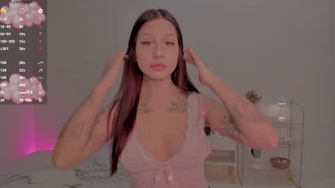 Snapshot of mary_tim chatting on 17, 12, 2025 Maryana online show from 17, 12, 2025