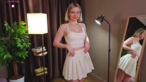 Snapshot of marycalder chatting on 4, 4, 2026 Mary online show from 4, 4, 2026